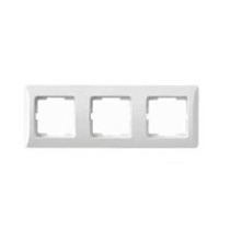Рамка трехместная Лира белый IEK