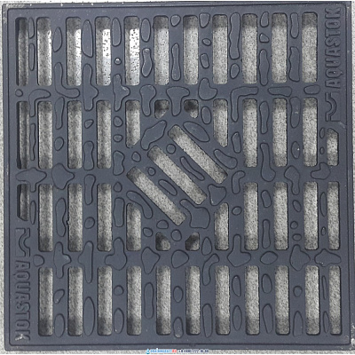 Решетка дождеприемника "капля" щелевая чугун 300х300мм С250 AQUASTOK 32814